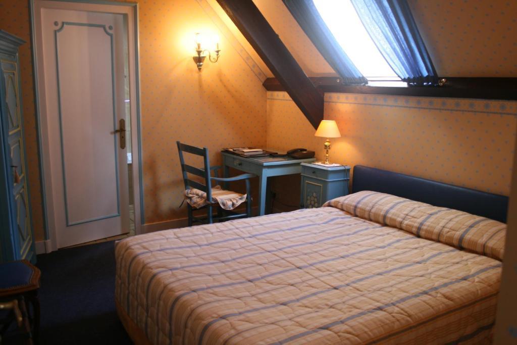 Au Moulin De La Gorce Bed and Breakfast La Roche-lʼAbeille Camera foto
